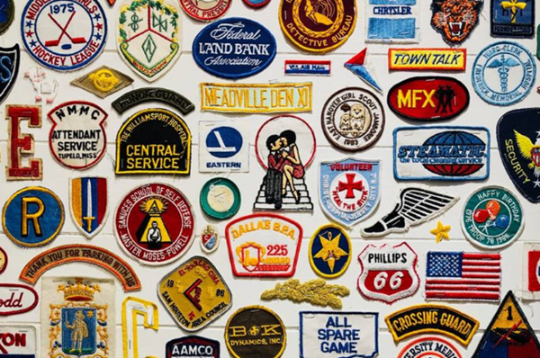 進(jìn)入標(biāo)志設(shè)計(jì)過程的心理學(xué)-瑩晨建站-prodigallitmag.com