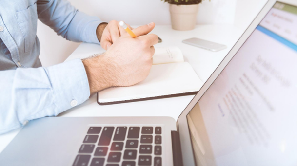 移動設(shè)計中留白設(shè)計定義和重要性-瑩晨建站-prodigallitmag.com