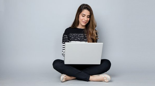 白色空間在網(wǎng)站設(shè)計中的重要性- 瑩晨建站-prodigallitmag.com 白色空間在網(wǎng)站設(shè)計中的重要性- 瑩晨建站-prodigallitmag.com